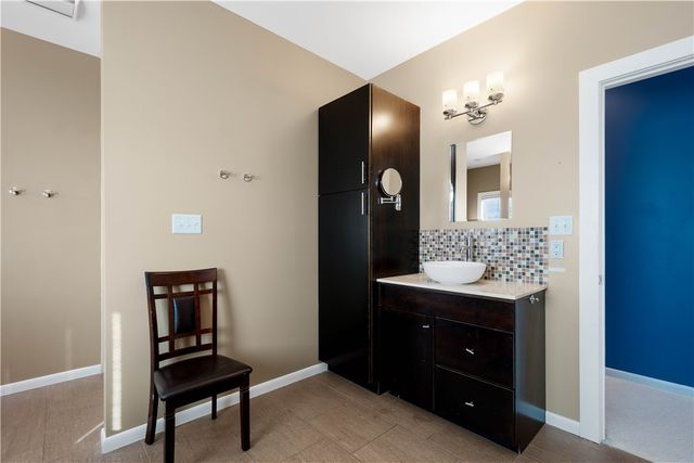 806 Harmony Rd, Ohio Twp, PA 15237