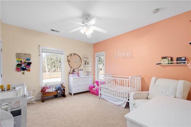 806 Harmony Rd, Ohio Twp, PA 15237