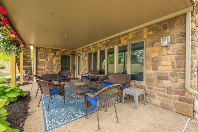 806 Harmony Rd, Ohio Twp, PA 15237