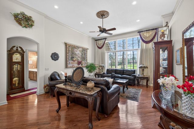 75 Loyola Drive, Hot Springs Village, AR 71909