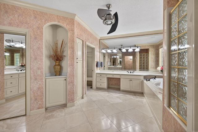 75 Loyola Drive, Hot Springs Village, AR 71909