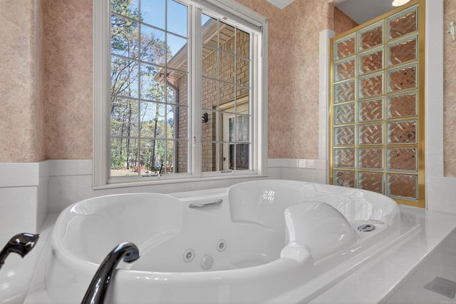 75 Loyola Drive, Hot Springs Village, AR 71909