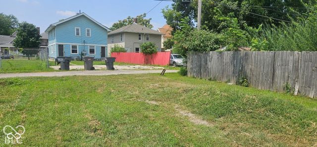 2326 Winthrop Avenue, Indianapolis, IN 46205