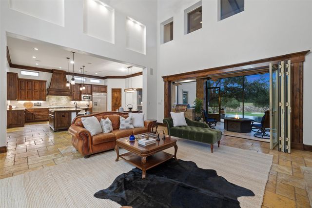 506 Black Wolf RUN, Austin, TX 78738