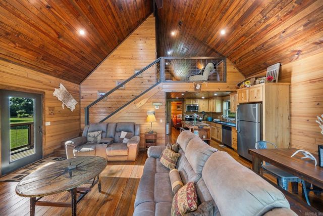 80 Peachtree Lane, Glenwood, AR 71943