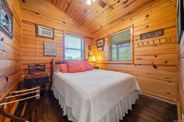 80 Peachtree Lane, Glenwood, AR 71943