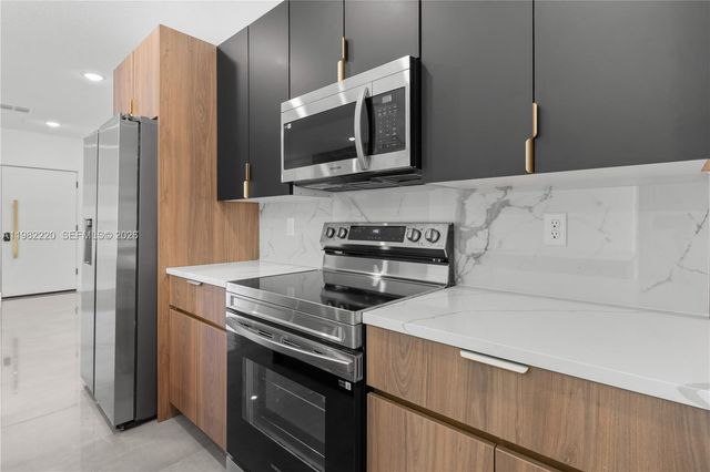 236 Wardell Ave SW, Palm Bay, FL 32908