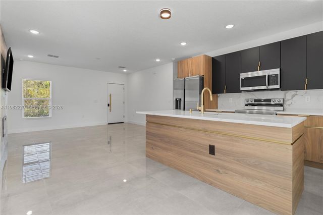 236 Wardell Ave SW, Palm Bay, FL 32908