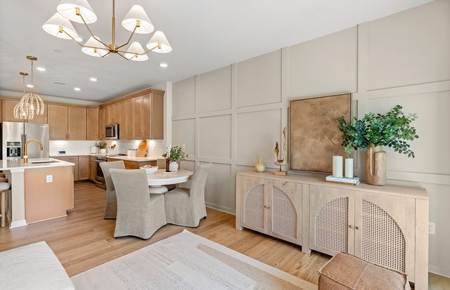 399 Neponset 104, Canton, MA 02021