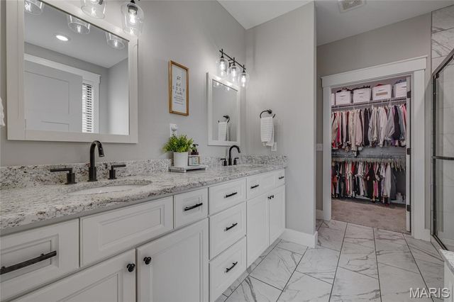 327 Wellington Place, Farmington, MO 63640