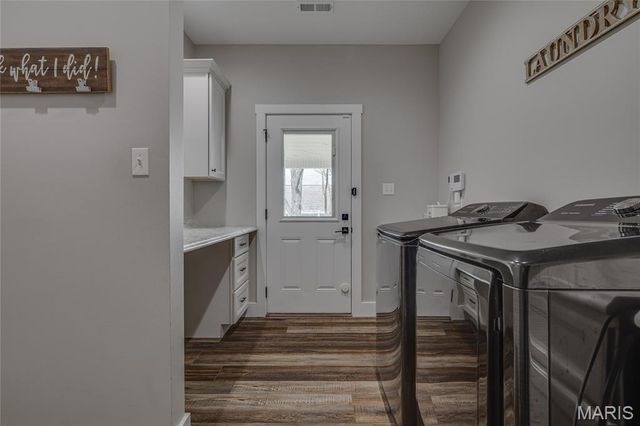 327 Wellington Place, Farmington, MO 63640