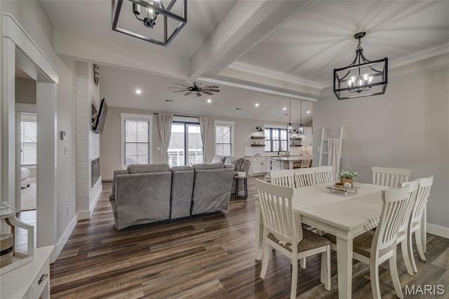 327 Wellington Place, Farmington, MO 63640