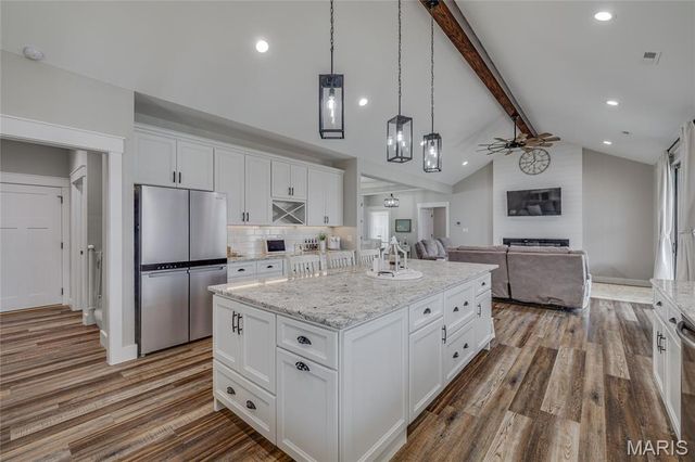 327 Wellington Place, Farmington, MO 63640