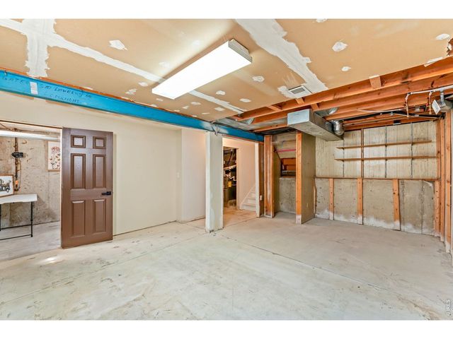 2500 Danbury Dr, Longmont, CO 80503