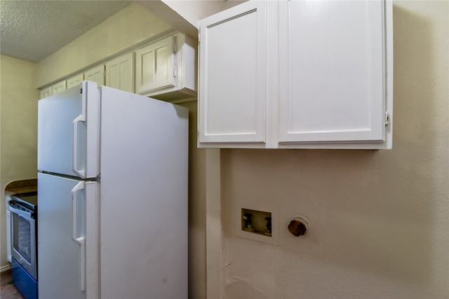 708 Woodland Court, Kennedale, TX 76060