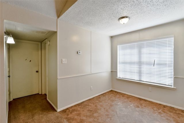 708 Woodland Court, Kennedale, TX 76060