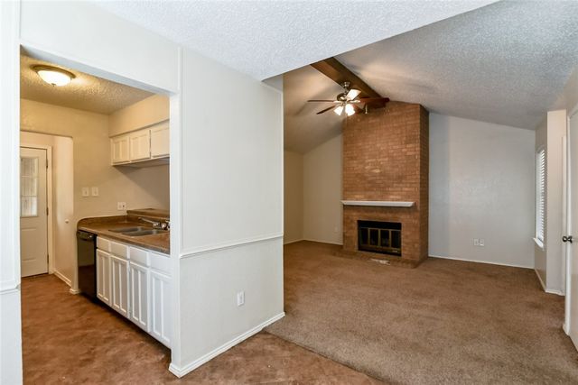 708 Woodland Court, Kennedale, TX 76060
