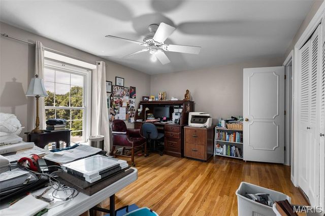 10469 White Bridge Lane, St Louis, MO 63141