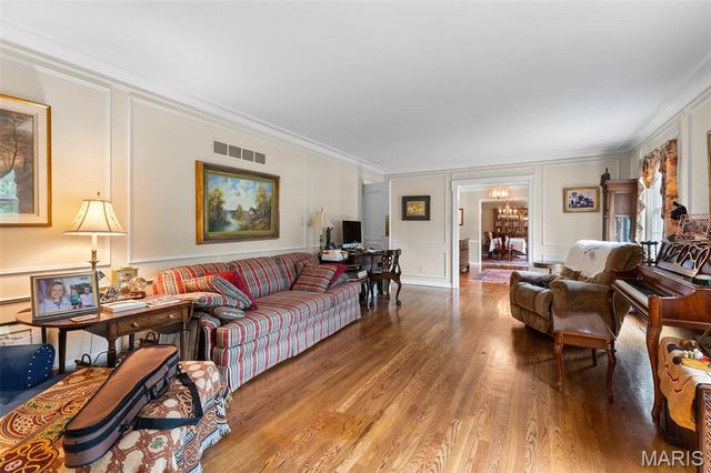 10469 White Bridge Lane, St Louis, MO 63141