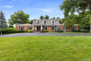 10469 White Bridge Lane, St Louis, MO 63141