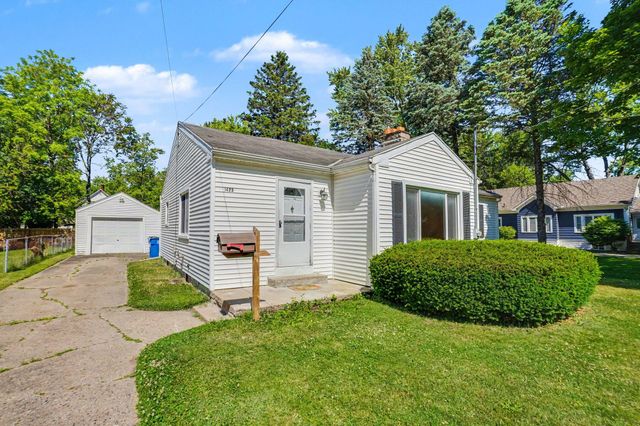 1425 Sunnyside Drive, Kalamazoo Twp, MI 49048