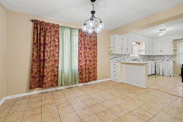 1425 Sunnyside Drive, Kalamazoo Twp, MI 49048