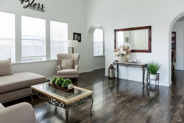 448 Royal Tern Dr, Vacaville, CA 95687