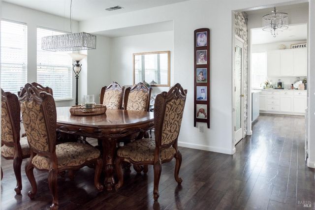 448 Royal Tern Dr, Vacaville, CA 95687