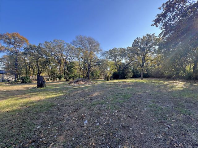 7412 Bursey Road, North Richland Hills, TX 76182