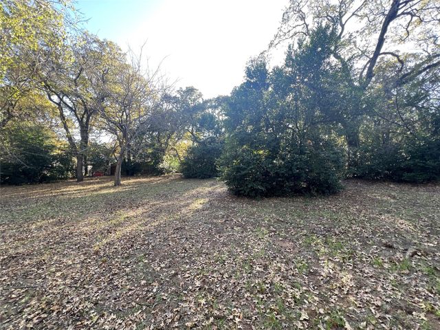 7412 Bursey Road, North Richland Hills, TX 76182