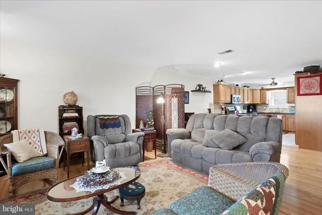 11400 NICOLE DR, Greencastle, PA 17225