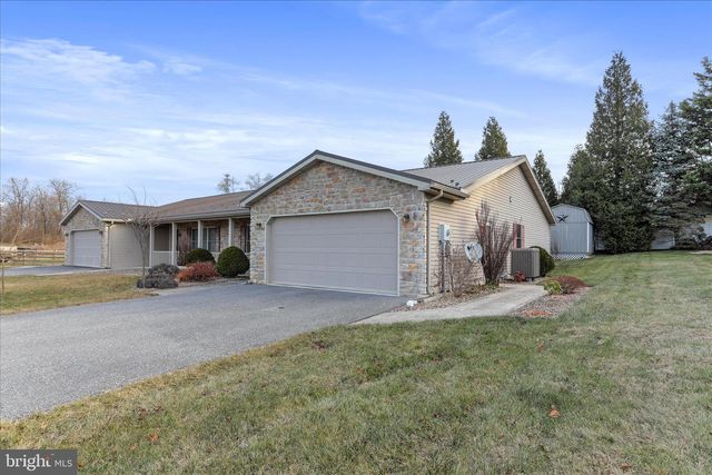 11400 NICOLE DR, Greencastle, PA 17225