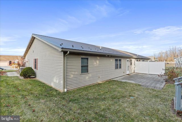 11400 NICOLE DR, Greencastle, PA 17225