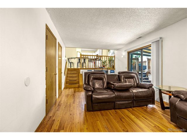 1115 Greenbrier Dr, Colorado Springs, CO 80916