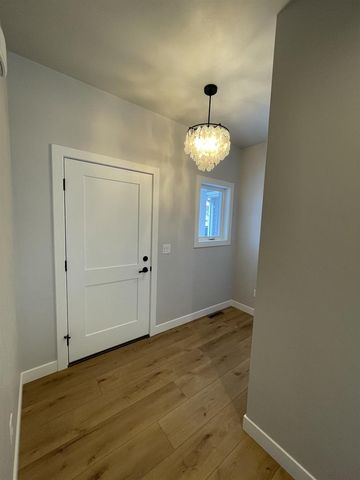 882 WHISPER FALLS LANE, Menasha, WI 54952