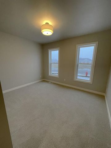 882 WHISPER FALLS LANE, Menasha, WI 54952