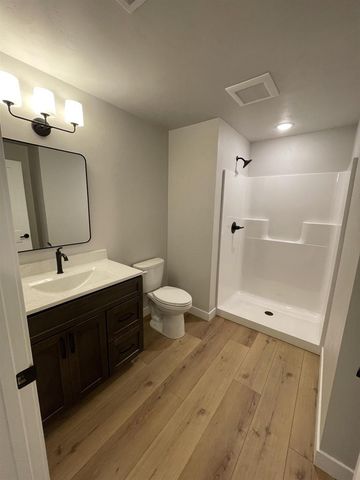 882 WHISPER FALLS LANE, Menasha, WI 54952