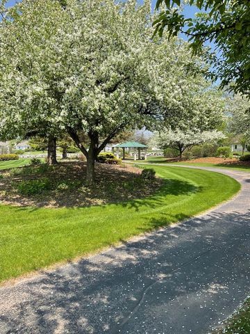 882 WHISPER FALLS LANE, Menasha, WI 54952