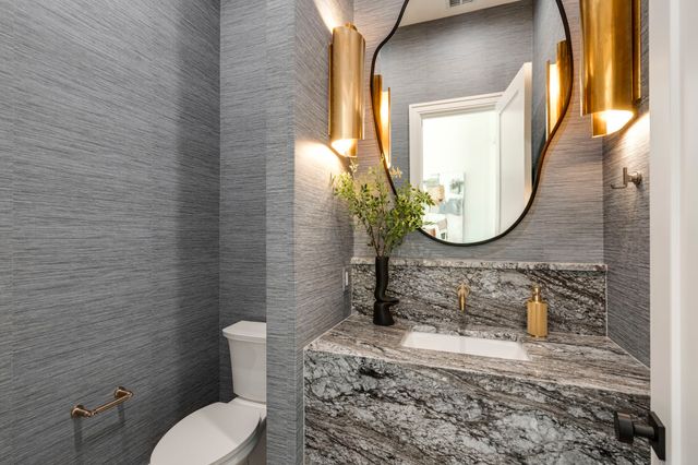 6903 La Vista Drive, Dallas, TX 75214