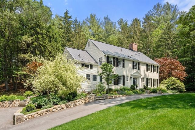 117 Deer Path Ln, Weston, MA 02493