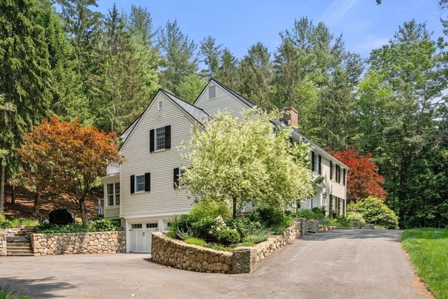 117 Deer Path Ln, Weston, MA 02493