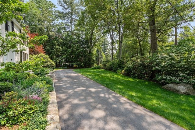 117 Deer Path Ln, Weston, MA 02493