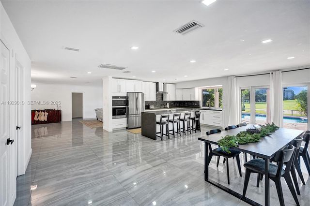 4740 N 31st Ct, Hollywood, FL 33021