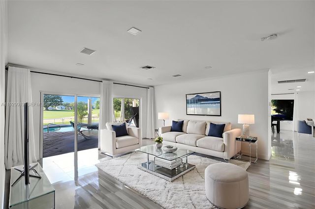 4740 N 31st Ct, Hollywood, FL 33021