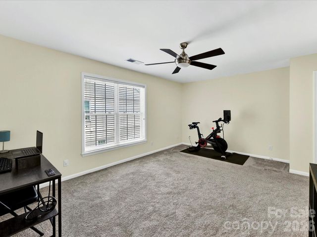 620 Meadow Lake Drive, Matthews, NC 28105