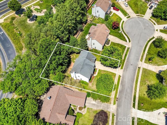 620 Meadow Lake Drive, Matthews, NC 28105