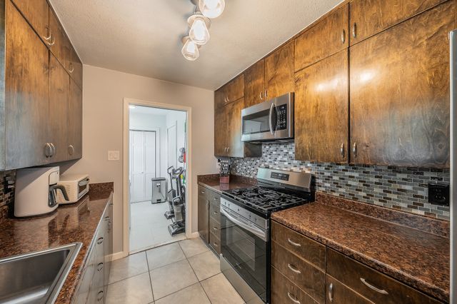 350 S Pearson Lane, Azle, TX 76020