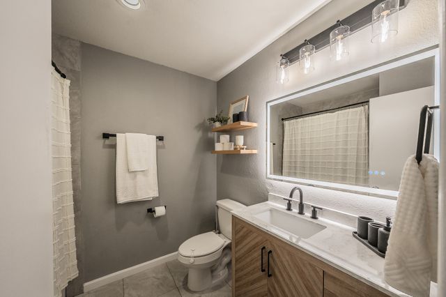 350 S Pearson Lane, Azle, TX 76020