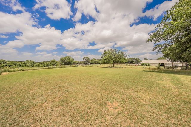 350 S Pearson Lane, Azle, TX 76020