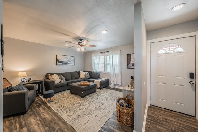 350 S Pearson Lane, Azle, TX 76020